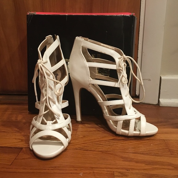 Glee White Tie Up Heels - Picture 1 of 5